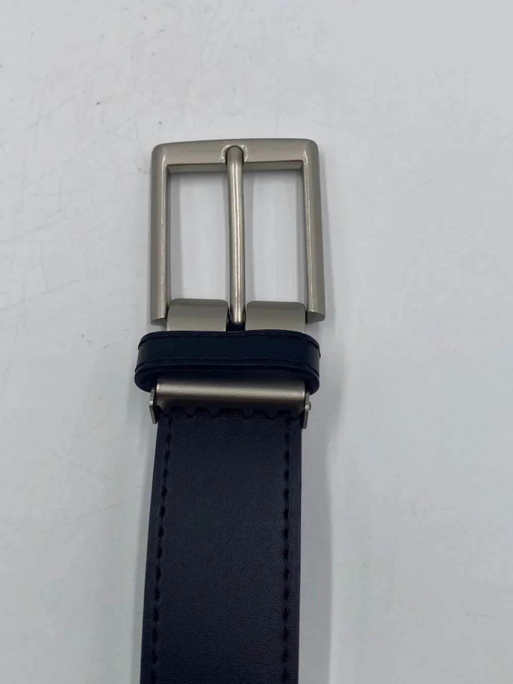 OOBE Black Leather Belt Size Small 1.25